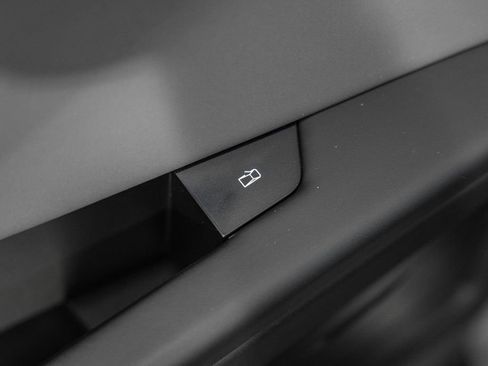 Used 2024 Tesla Cybertruck AWD Crew Cab image 45