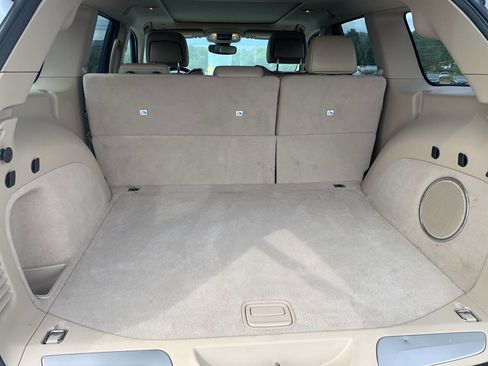 Used 2018 Jeep Grand Cherokee Overland image 22