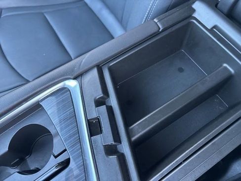 Used 2024 Buick Enclave Premium image 27