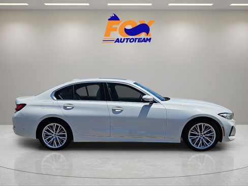 Used 2023 BMW 330i Sedan w/ Premium Package RWD image 5