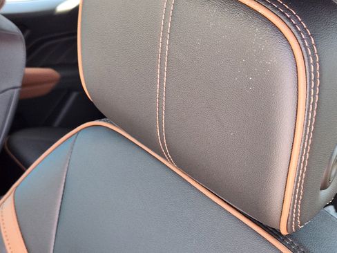 New 2025 GMC Canyon AT4 w/ Nightfall Edition image 11