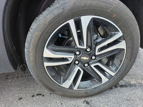 Used 2023 Chevrolet TrailBlazer LT FWD image 10
