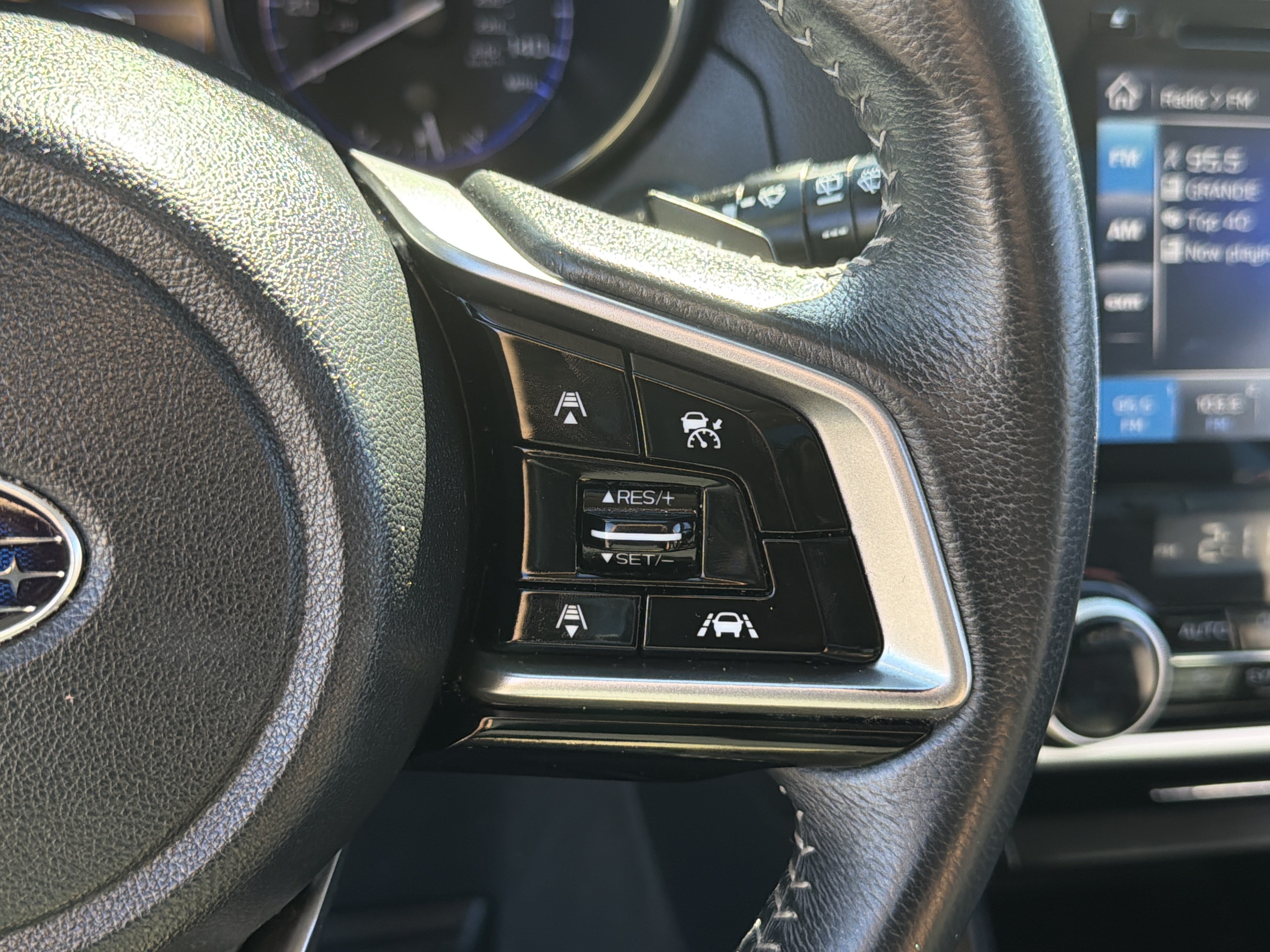 Used 2018 Subaru Outback 2.5i Limited AWD/4WD image 14