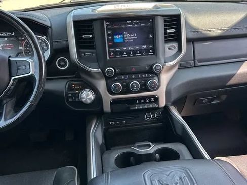 Used 2019 RAM 1500 Laramie AWD/4WD image 25