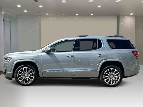 Used 2023 GMC Acadia Denali w/ Denali Technology Package AWD/4WD image 2