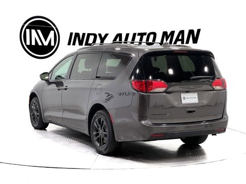 Used 2020 Chrysler Pacifica Touring-L w/ Advanced Safetytec Group image 6