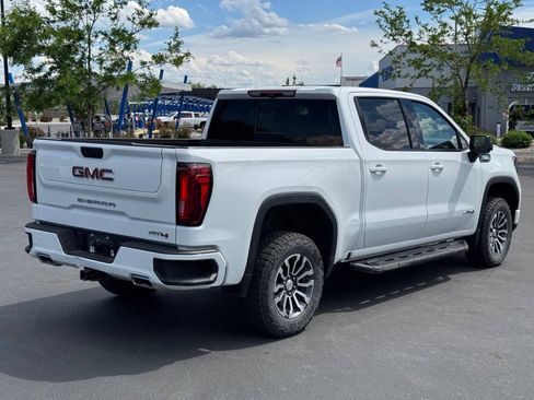 Used 2023 GMC Sierra 1500 AT4 w/ Technology Package AWD/4WD image 8