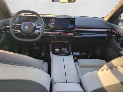 Certified 2026 BMW 540i xDrive AWD/4WD image 19