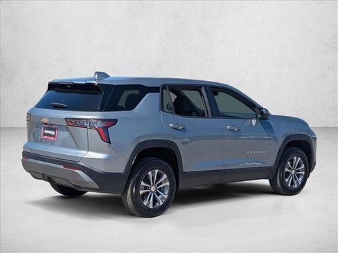 New 2026 Chevrolet Equinox LT w/ Safety and Technology Package FWD image 2