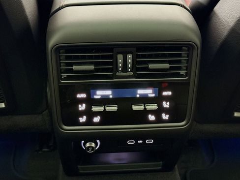 New 2026 Porsche Cayenne Coupe image 28