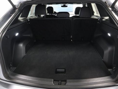 Used 2025 Volkswagen Atlas Cross Sport SE image 13