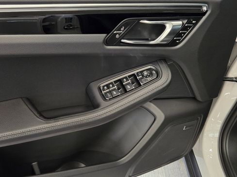 New 2025 Porsche Macan AWD/4WD image 14