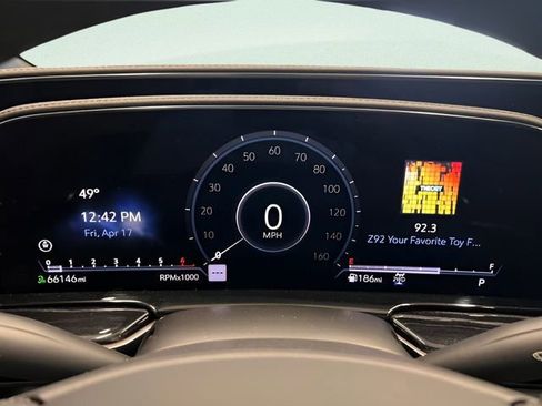 Used 2022 Cadillac Escalade Sport w/ LPO, ONYX Package image 30