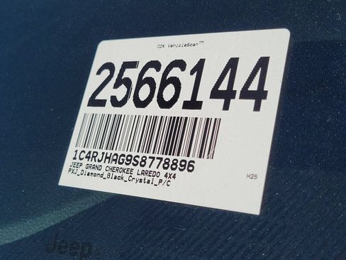 New 2025 Jeep Grand Cherokee Altitude AWD/4WD image 45