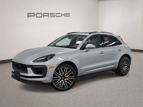 Used 2025 Porsche Macan S w/ Premium Package Plus AWD/4WD image 1