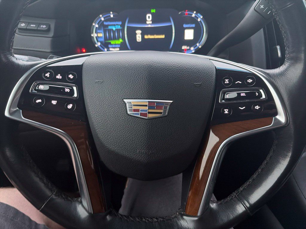 Used 2019 Cadillac Escalade Luxury AWD/4WD image 24
