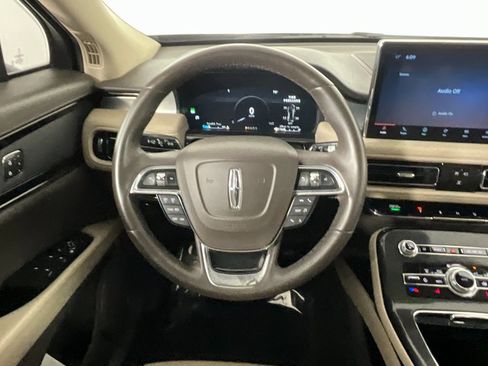 Certified 2021 Lincoln Nautilus FWD w/ Equipment Group 101A image 11