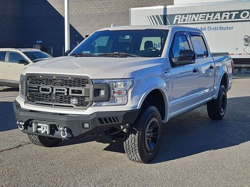 Used 2018 Ford F150 Platinum w/ Equipment Group 701A Luxury image 8
