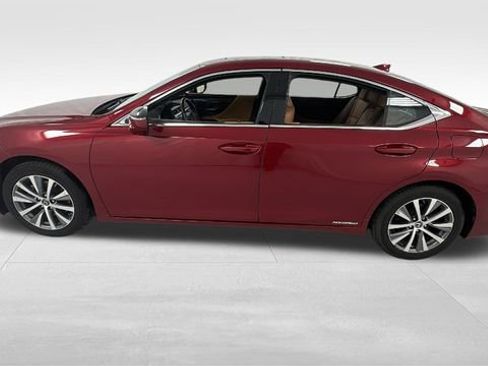 Used 2021 Lexus ES 300h w/ Premium Package image 6