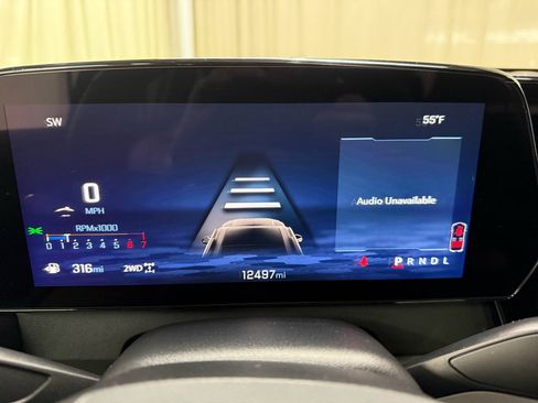 Used 2025 Chevrolet Traverse LT w/ Sun and Wheel Package image 34