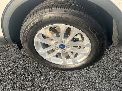 Used 2022 Ford Escape SE FWD image 35
