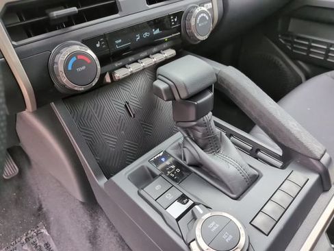 Used 2026 Toyota Tacoma SR5 AWD/4WD image 19