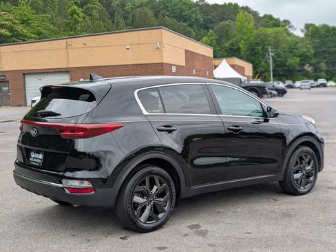 Used 2022 Kia Sportage LX w/ LX FWD Value Edition Package image 9