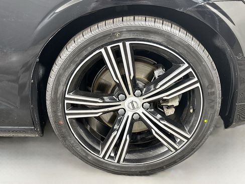 Used 2021 Volvo S60 T5 Inscription AWD/4WD image 32