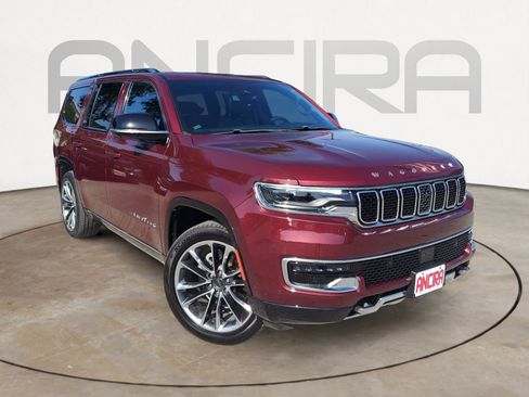 Used 2023 Jeep Wagoneer Series III w/ Premium Group I RWD image 4
