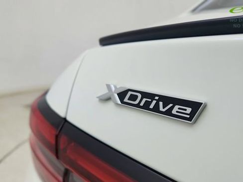 Used 2025 BMW 540i xDrive w/ M Sport Package AWD/4WD image 19