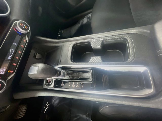 Used 2021 Nissan Sentra SV FWD image 25