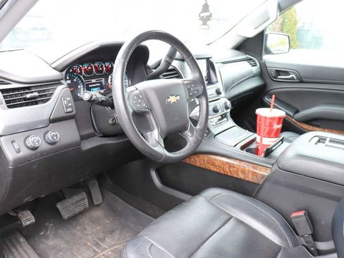 Used 2017 Chevrolet Tahoe Premier AWD/4WD image 10