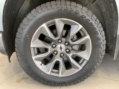 Used 2021 Chevrolet Silverado 1500 RST w/ LPO, Dark Essentials Package AWD/4WD image 21