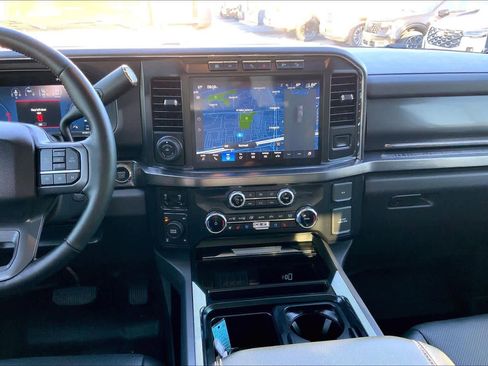 Used 2024 Ford F250 Lariat w/ Lariat Ultimate Package image 6