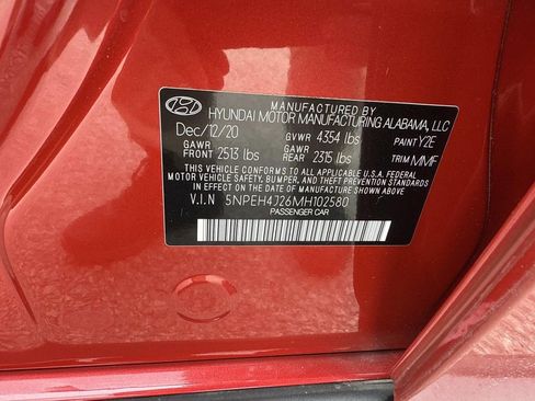 Used 2021 Hyundai Sonata Limited w/ Preferred Accessory Package image 13