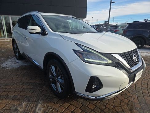 Used 2020 Nissan Murano Platinum image 3