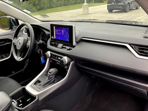 Used 2023 Toyota RAV4 LE image 14