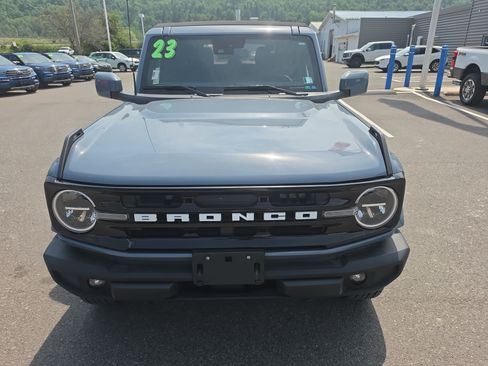 Used 2023 Ford Bronco Outer Banks AWD/4WD image 9