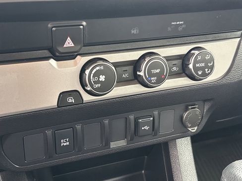 Used 2023 Toyota Tacoma SR w/ SR Convenience Package image 22