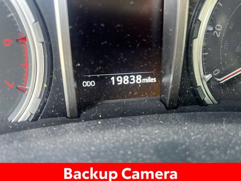 Used 2022 Toyota 4Runner Limited AWD/4WD image 9