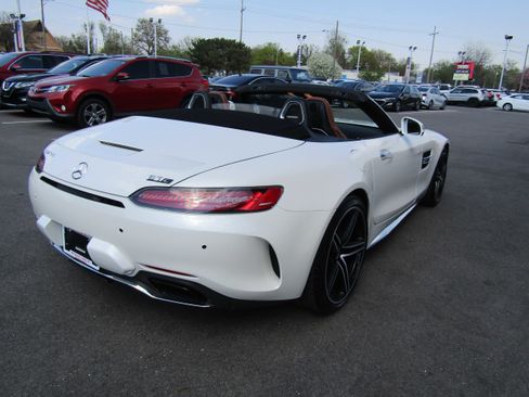 Used 2018 Mercedes-Benz AMG GT C image 6