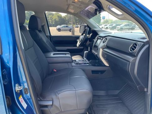 Used 2018 Toyota Tundra SR5 w/ SR5 Upgrade Package AWD/4WD image 37