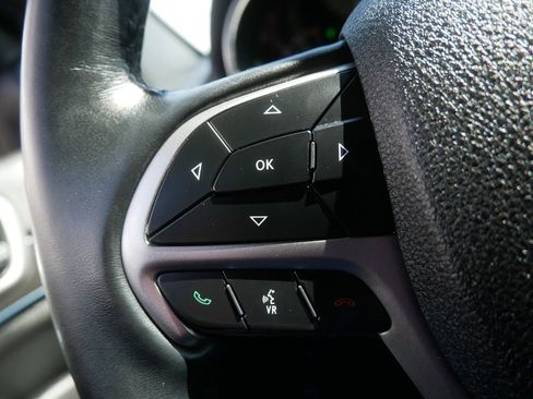 Used 2018 Jeep Grand Cherokee Limited image 21