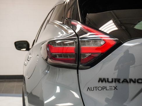 Used 2023 Nissan Murano SV w/ SV Midnight Edition Package image 14