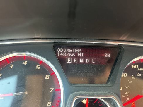 Used 2014 GMC Acadia Denali image 8