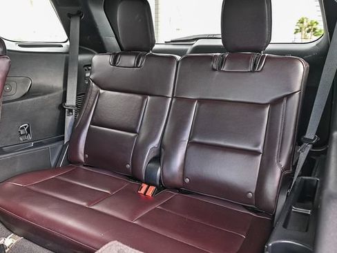 Certified 2025 Ford Explorer Platinum w/ LUX Leather Package AWD/4WD image 23