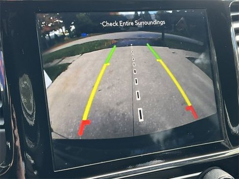 Used 2021 Jeep Grand Cherokee Freedom Edition image 23