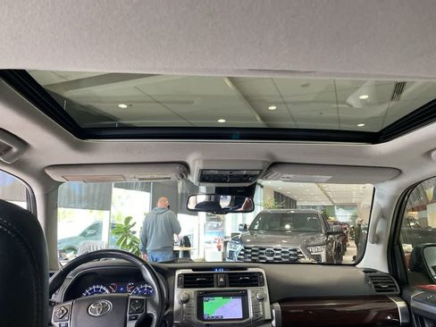 Used 2019 Toyota 4Runner Limited AWD/4WD image 33