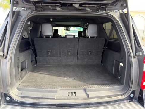 Used 2021 Ford Expedition Max XLT image 16