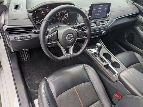 Used 2019 Nissan Altima 2.5 SR image 10